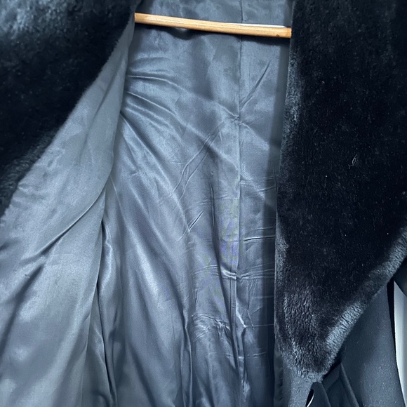 Braefair Vintage Wool Long Coat | Size 6 | Made in Ukraine - Picture 6 of 16